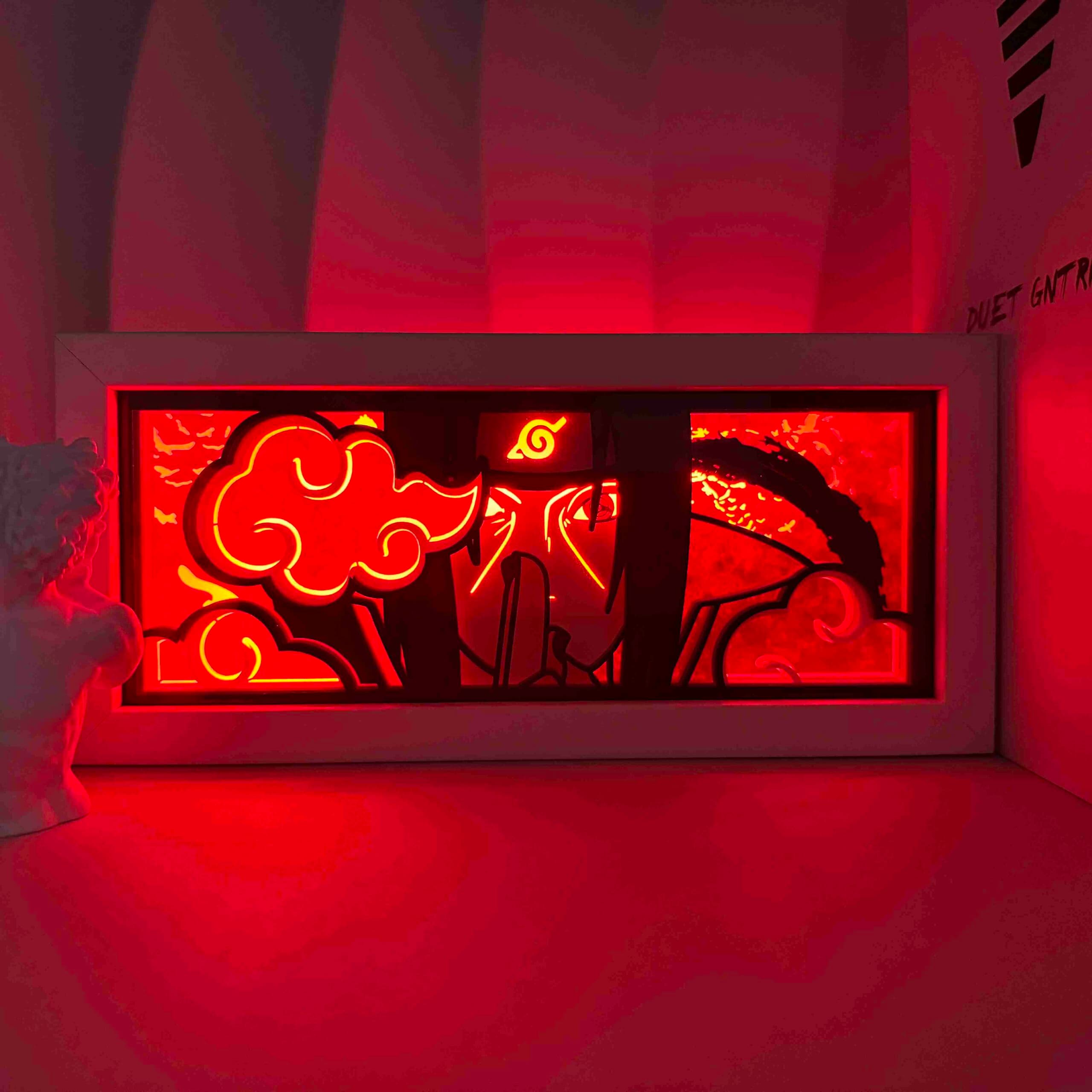 Lampada light box Itachi Nuvola rossa accesa, Naruto