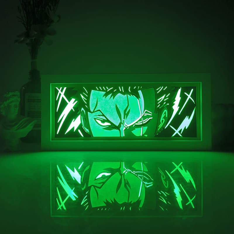 Lampada light box Zoro Santōryū accesa, One Piece
